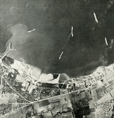 Britiske krigsskibe ud for den maltesiske kyst, Anden Verdenskrig, 1940-1942 1944. af Unbekannt