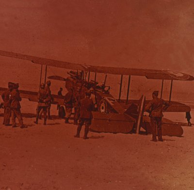 Nedbrudt britisk fly, c1914-c1918. af Unbekannt