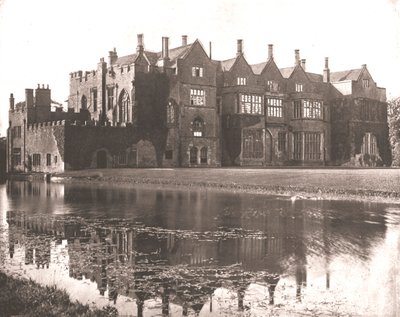 Broughton Castle, Banbury, Oxfordshire, 1894. af Unbekannt