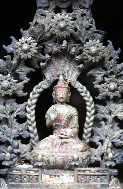Buddha i det gyldne tempel, Patan, Nepal af Unbekannt