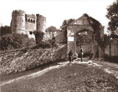 Carisbrooke Castle, Isle of Wight, 1894. af Unbekannt