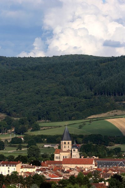 Cluny, Saone-et-Loire, Frankrig, LE 16/8/2015-Cluny Abbey dedikeret til St. Peter, er et tidligere benediktinsk kloster i Cluny. af Unbekannt