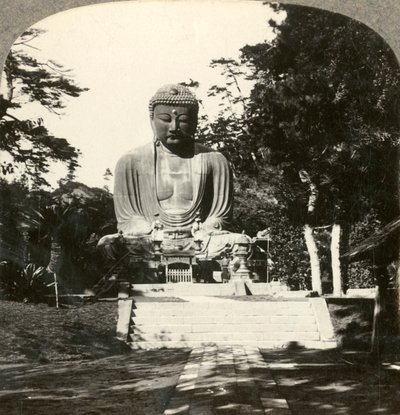 Kolossal statue af Buddha, æret af japanerne, i et sylvansk tempel, Kamakura, Japan, ca. 1900. af Unbekannt