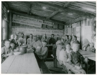 Kommunistisk kollektivisering af landbruget, USSR, begyndelsen af 1930