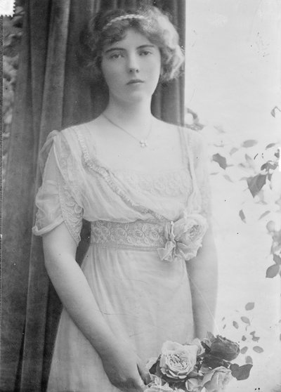 Grevinde Anastasia Mikhailovna de Torby 1892-1977, 1914 af Unbekannt