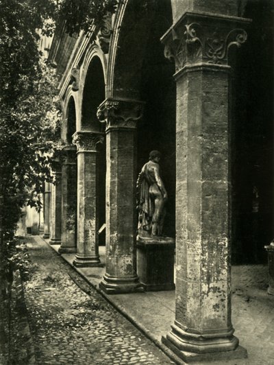 Gården til Palazzetto Venezia, Rom, Italien, 1908. af Unbekannt