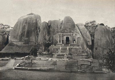 Isurumuniya - Rock - Vihara bygget af kong Devanampiya Tissa i det 3. århundrede f.Kr., 1926 af Unbekannt