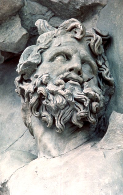 Detalje fra Pergamonalterets store frise, 180-159 f.Kr af Unbekannt