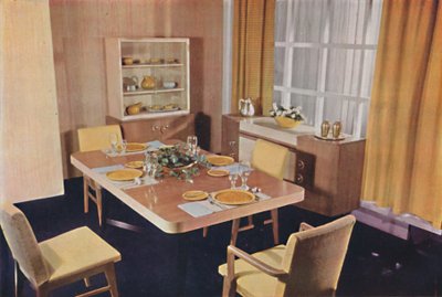 Spisestuegruppe i birds eye ahorn, 1942. af Unbekannt