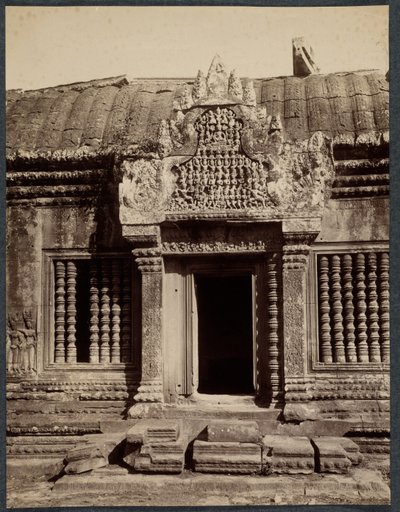 Døråbning gennem en indre indhegning, Angkor Wat, Cambodia, ca. 1880. af Unbekannt