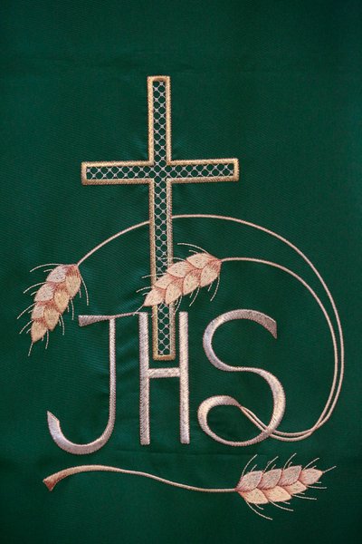 Broderi i Maria SS, Assunta kirke: Jesus Kristus christogram eller monogram, Galatone, Italien af Unbekannt