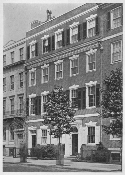 Indgang foran, Miss Anne Morgans hus, Sutton Place, New York City, 1924 af Unbekannt