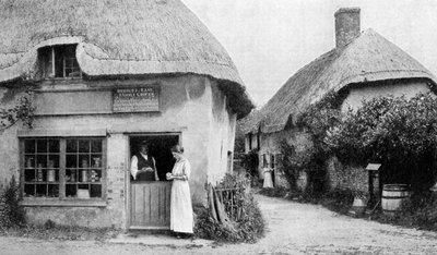 Familiekøbmand, hjørne af Bradford Peverell, Wessex, c1922 af Unbekannt