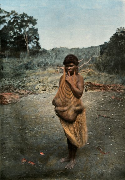 Australsk kvinde, der bærer sit barn, australsk kvinde, der bærer sit barn, 1900. af Unbekannt
