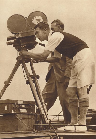 Filmskaber - At lave en biografplade på en af hans årlige lejre for drenge, 1927 1937 af Unbekannt
