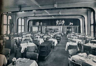 First Class Dining Saloon ombord på Victoria, 1931 af Unbekannt