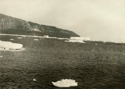 Flydende is ud for Cape Adare, c1908, 1909. af Unbekannt