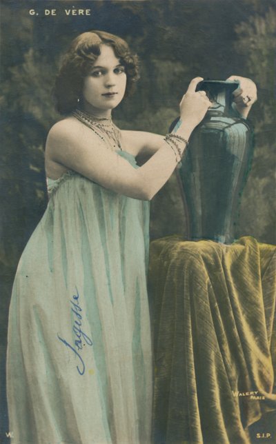 G. De Vere, c1880-1950, c1930. af Unbekannt