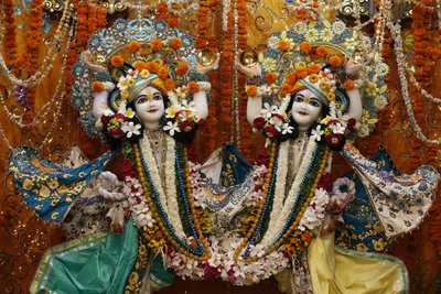 Gaura Neeta Murthys i Krishna-Balaram-templet, Veerindavam. Indien af Unbekannt