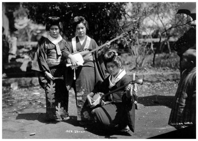 Geisha-piger, Japan, begyndelsen af det 20. århundrede af Unbekannt
