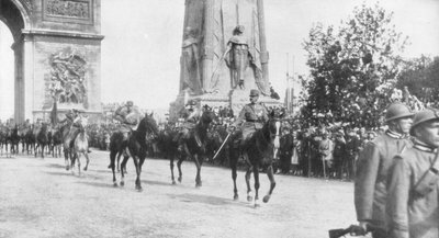 General Montuori og italienske tropper under sejrsparade, Paris, Frankrig, 14. juli 1919 af Unbekannt