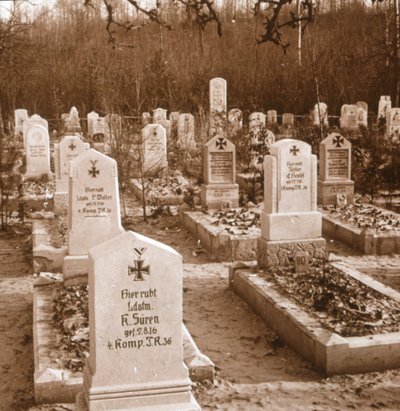 Tysk kirkegård, Carlepont, Nordfrankrig, c1914-c1918 af Unbekannt