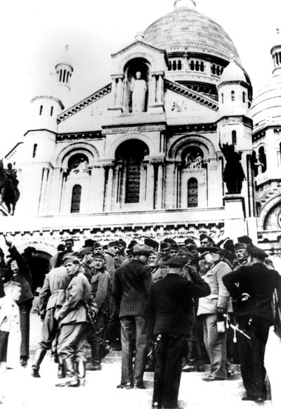 Tyske soldater uden for Sacre Coeur, Montmartre, Paris, 10. oktober 1940 af Unbekannt