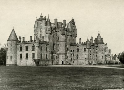 Glamis Castle, Dronning Elizabeths forfædres hjem, 1937. af Unbekannt