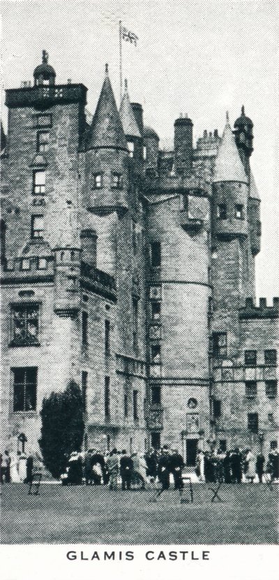 Glamis Slot, c1937 1937 af Unbekannt