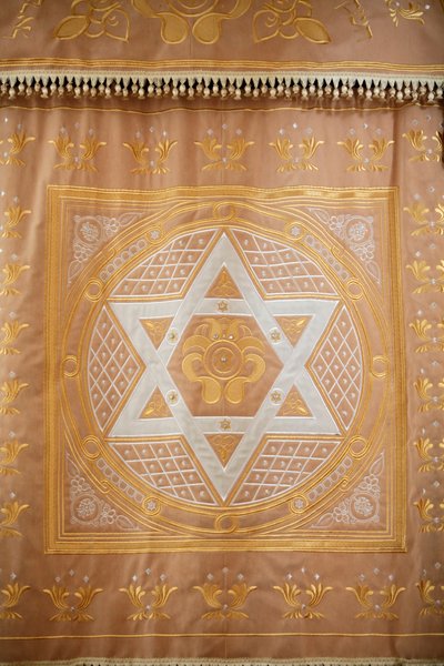 Stor synagoge. Synagoge hellig ark forhæng med en Davidsstjerne. Sankt Petersborg Rusland af Unbekannt