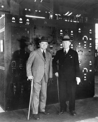 Guglielmo Marconi og David Sarnoff, 1933 af Unbekannt