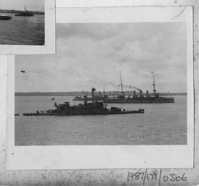 HMS Mersey ud for Mafia Island, Tanzania Zanzibar-øgruppen af Unbekannt