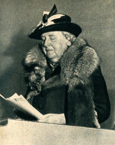 H.M. Dronning Wilhelmina af Holland, 1942. af Unbekannt