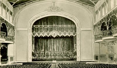 Indvendig visning af teatret i Nicholas II Peoples House, Skt. Petersborg, Rusland, 1900-tallet af Unbekannt