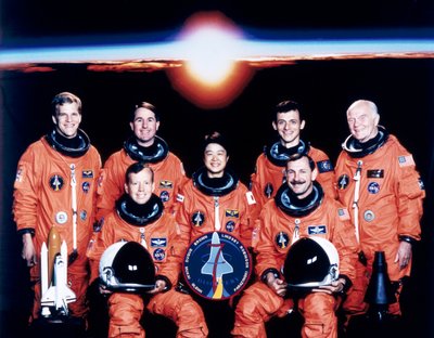 John Glenn og besætning, juni 1998 af Unbekannt