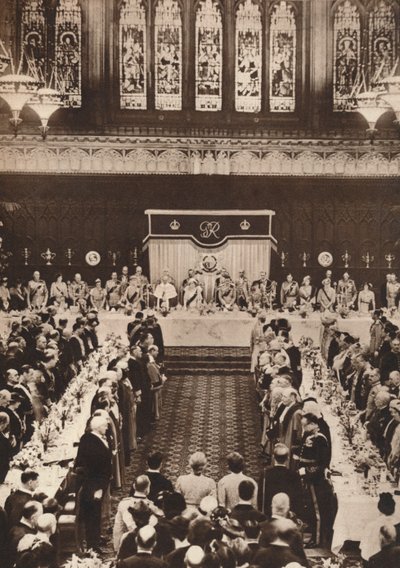 Kong George VI og dronning Elizabeth deltog i en frokost for at fejre kroningen, 1937 af Unbekannt