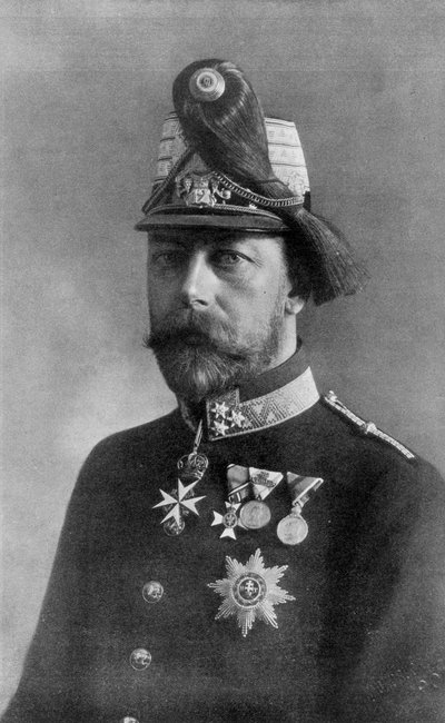 Kong Georg den Femte, i østrigsk uniform, 1910 af Unbekannt