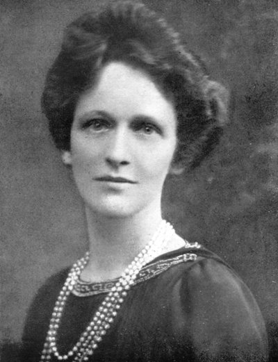 Lady Astor 1879-1964, amerikanskfødt britisk politiker, 1926 af Unbekannt