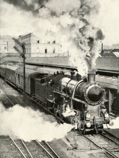 Forlader Budapest. Et eksprestog afgår fra Hovedbanegården, 1935-36. af Unbekannt