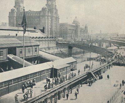 Liverpool Landing Stage er en af de mest interessante flodfronter i Storbritannien, 1937 af Unbekannt