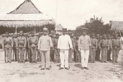 Madeira-Mamore Railway: På grænsen mellem Bolivia og Brasilien: Bolivianske officerer og soldater, 1914 af Unbekannt