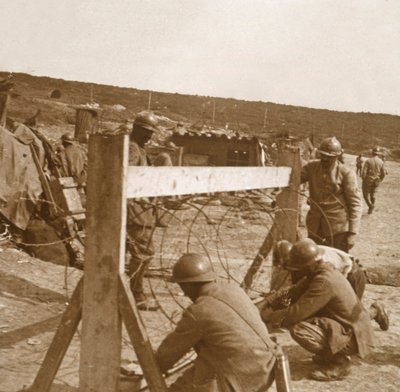 Fremstilling af pigtråd, c1914-c1918 af Unbekannt