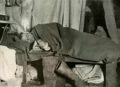 Marston i hans seng, c1908, 1909. af Unbekannt