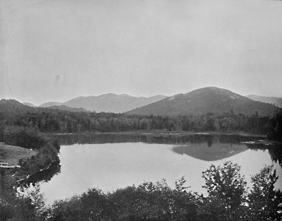 Mirror Lake, Adirondacks, New York, c1897. af Unbekannt