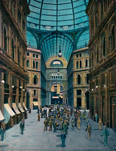 Napoli - Interiør af Galleria Umberto I, Interiør af Galleria Umberto I, c1900. af Unbekannt