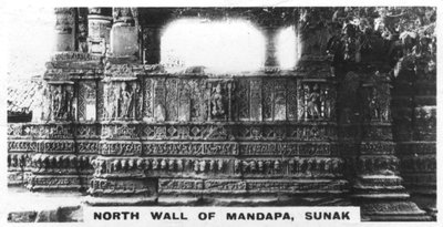 Nordmuren af Mandapa, Sunak, Indien, c1925 af Unbekannt