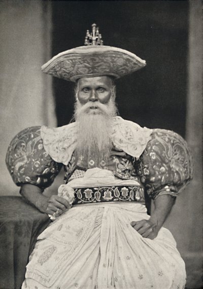Lokal leder i Kandy i det gamle singalesiske kostume, 1926 af Unbekannt