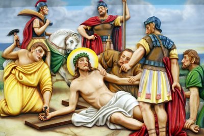 Vor Frue af Fatima kirke. Korsets vej. Station 11. Jesus er naglet til korset. Ho Chi Minh City. Vietnam af Unbekannt
