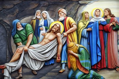 Vor Frue af Fatima kirke. Korsets vej. Station 14. Jesus anbringes i graven. Ho Chi Minh City. Vietnam af Unbekannt