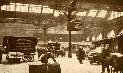 Overhead Electric Pakkebærer, Victoria Station, Manchester, 1930. af Unbekannt